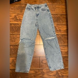 Y2K high waisted ripped baggy jeans